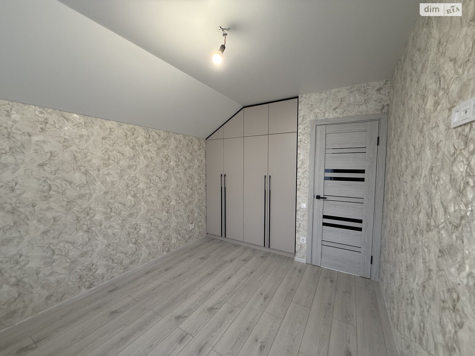 двухэтажный дом с отоплением, 120 кв. м, кирпич. Продажа в Виннице район Старый город фото 1