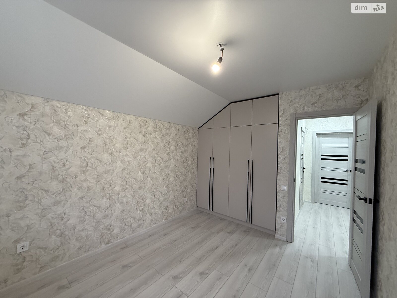 двухэтажный дом с отоплением, 120 кв. м, кирпич. Продажа в Виннице район Старый город фото 1