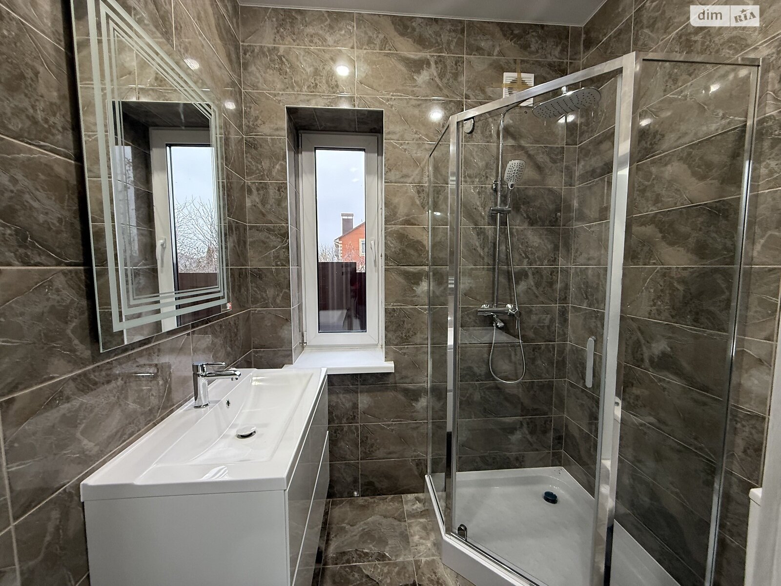 двухэтажный дом с отоплением, 120 кв. м, кирпич. Продажа в Виннице район Старый город фото 1