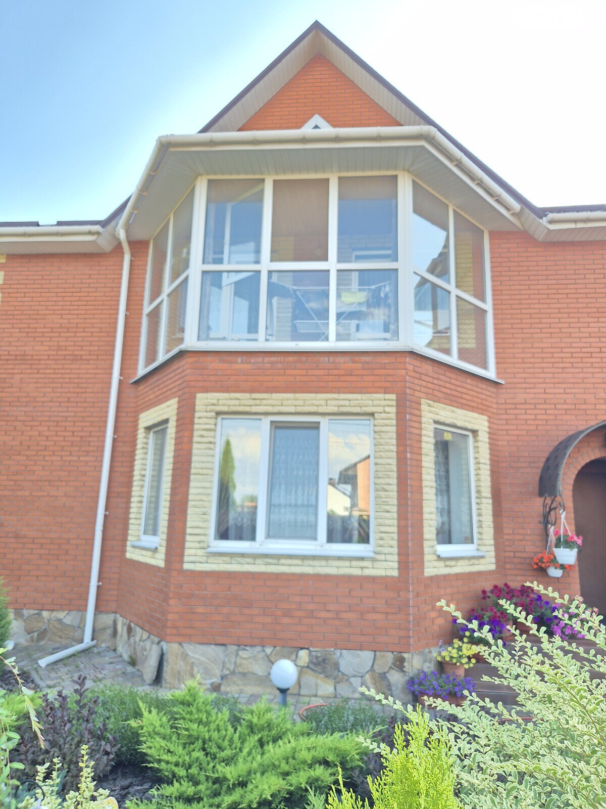 двоповерховий будинок з гаражем, 196.7 кв. м, цегла. Продаж у Луці-Мелешківській фото 1 двоповерховий будинок з гаражем, 196.7 кв. м, цегла. Продаж у Луці-Мелешківській фото 1