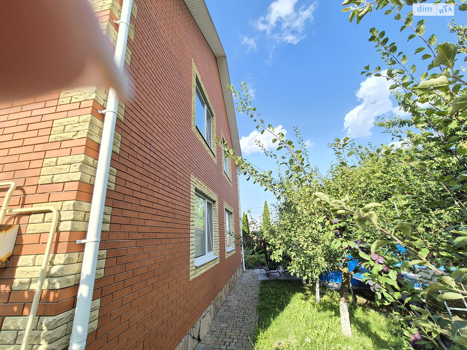 двоповерховий будинок з гаражем, 196.7 кв. м, цегла. Продаж у Луці-Мелешківській фото 1 двоповерховий будинок з гаражем, 196.7 кв. м, цегла. Продаж у Луці-Мелешківській фото 1