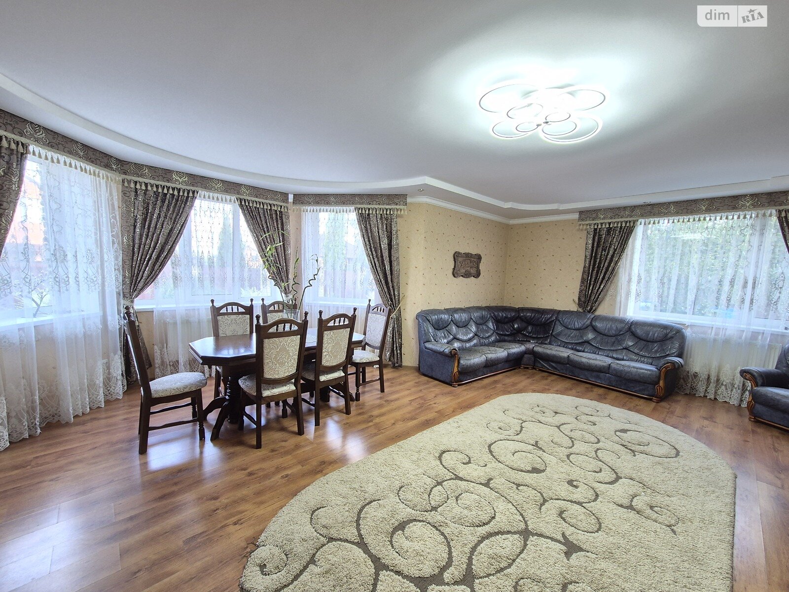 двоповерховий будинок з гаражем, 196.7 кв. м, цегла. Продаж у Луці-Мелешківській фото 1 двоповерховий будинок з гаражем, 196.7 кв. м, цегла. Продаж у Луці-Мелешківській фото 1