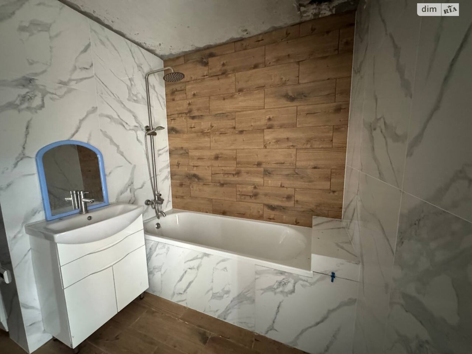 двухэтажный дом с верандой, 95 кв. м, кирпич. Продажа в Виннице район Старый город фото 1 двухэтажный дом с верандой, 95 кв. м, кирпич. Продажа в Виннице район Старый город фото 1