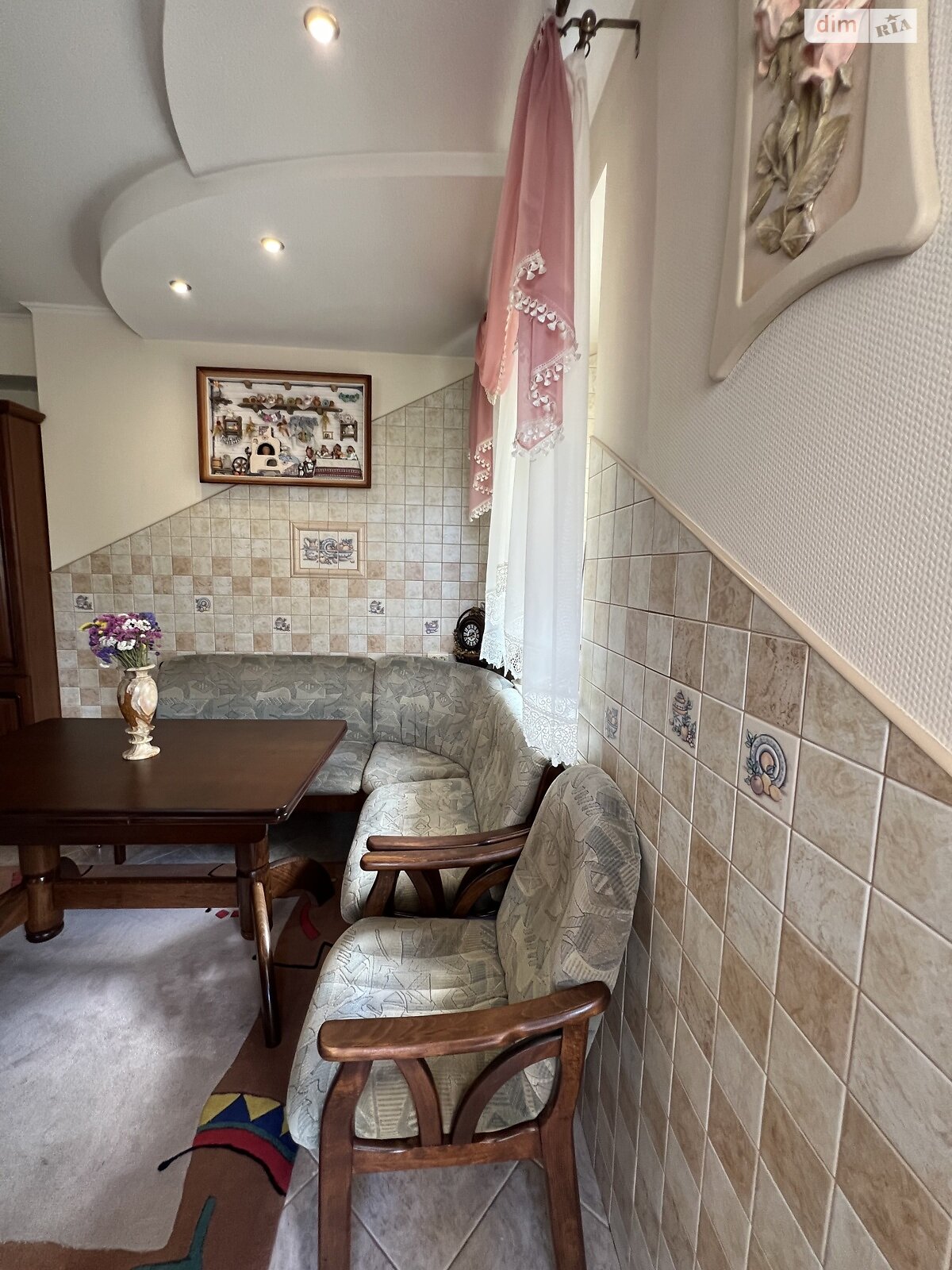 двоповерховий будинок бесідка, 187.4 кв. м, цегла. Продаж в Вінниці, район Старе місто фото 1 двоповерховий будинок бесідка, 187.4 кв. м, цегла. Продаж в Вінниці, район Старе місто фото 1