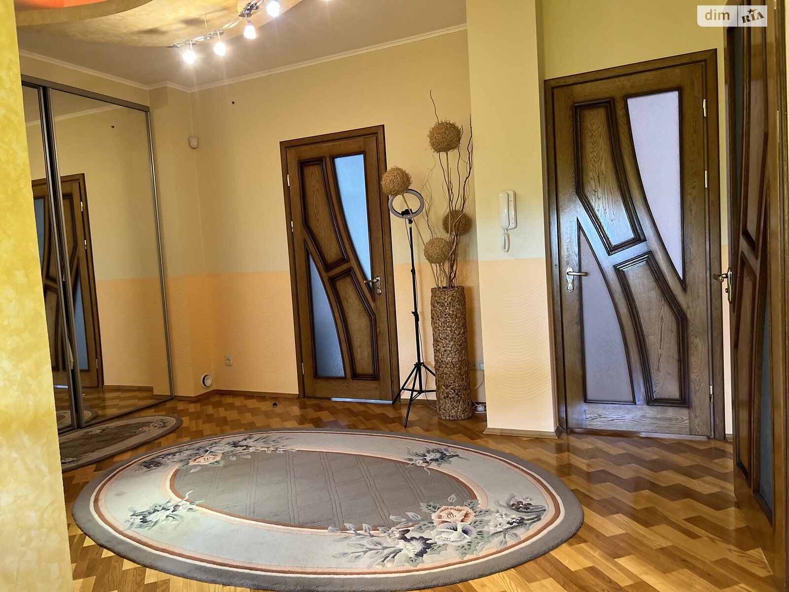 двоповерховий будинок бесідка, 187.4 кв. м, цегла. Продаж в Вінниці, район Старе місто фото 1 двоповерховий будинок бесідка, 187.4 кв. м, цегла. Продаж в Вінниці, район Старе місто фото 1