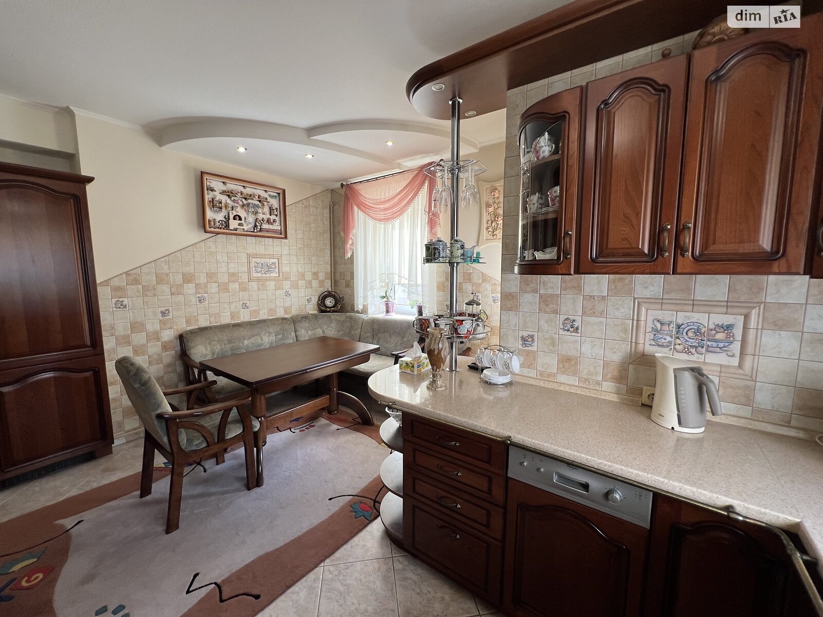 двоповерховий будинок бесідка, 187.4 кв. м, цегла. Продаж в Вінниці, район Старе місто фото 1 двоповерховий будинок бесідка, 187.4 кв. м, цегла. Продаж в Вінниці, район Старе місто фото 1