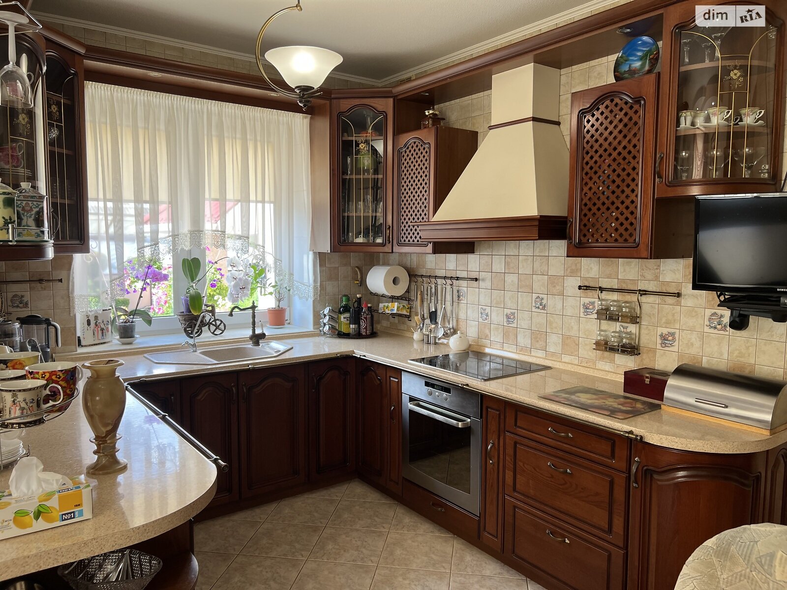 двоповерховий будинок бесідка, 187.4 кв. м, цегла. Продаж в Вінниці, район Старе місто фото 1 двоповерховий будинок бесідка, 187.4 кв. м, цегла. Продаж в Вінниці, район Старе місто фото 1
