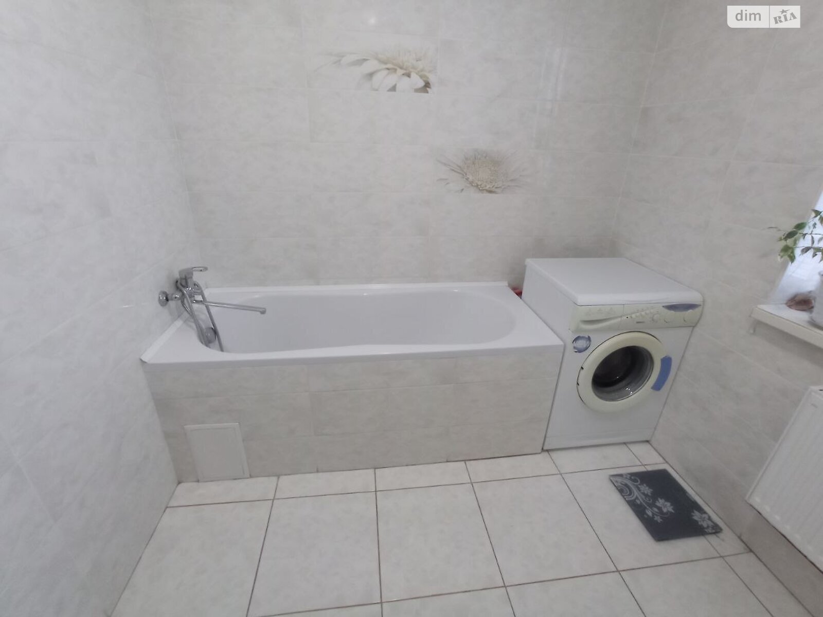 двухэтажный дом с гаражом, 212.9 кв. м, кирпич. Продажа в Виннице район Старый город фото 1 двухэтажный дом с гаражом, 212.9 кв. м, кирпич. Продажа в Виннице район Старый город фото 1