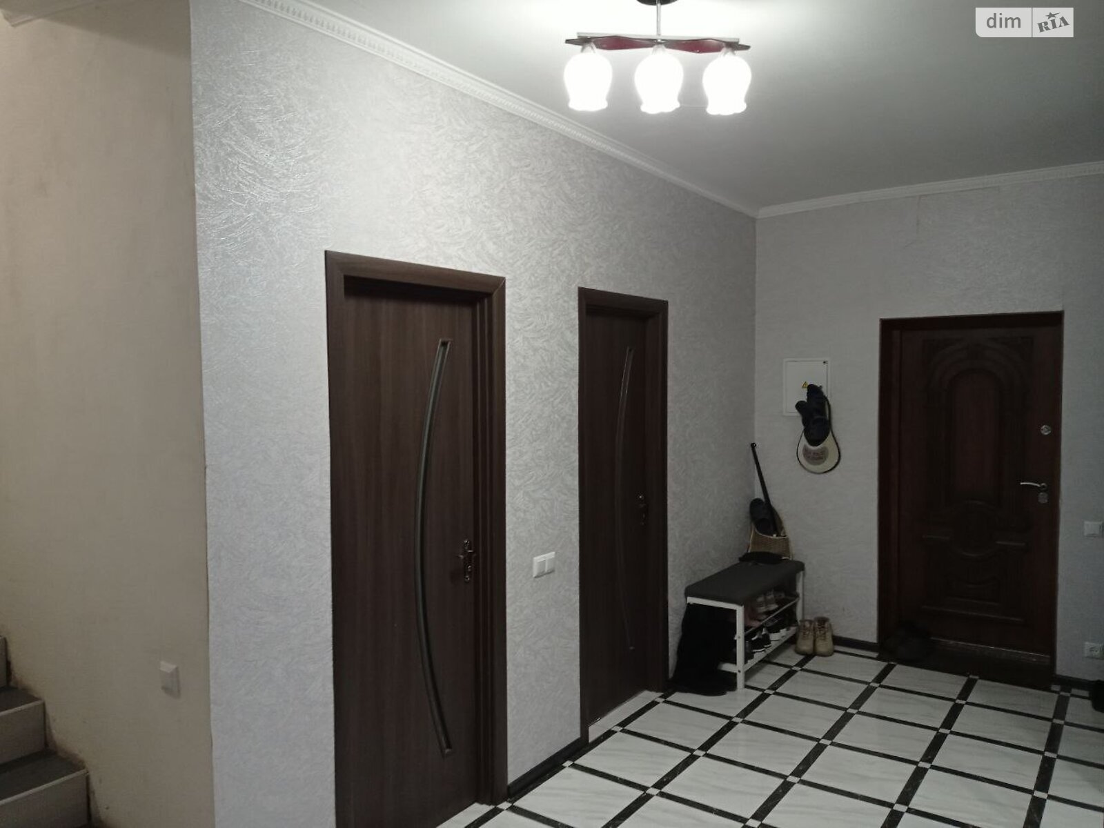 двухэтажный дом с гаражом, 212.9 кв. м, кирпич. Продажа в Виннице район Старый город фото 1 двухэтажный дом с гаражом, 212.9 кв. м, кирпич. Продажа в Виннице район Старый город фото 1