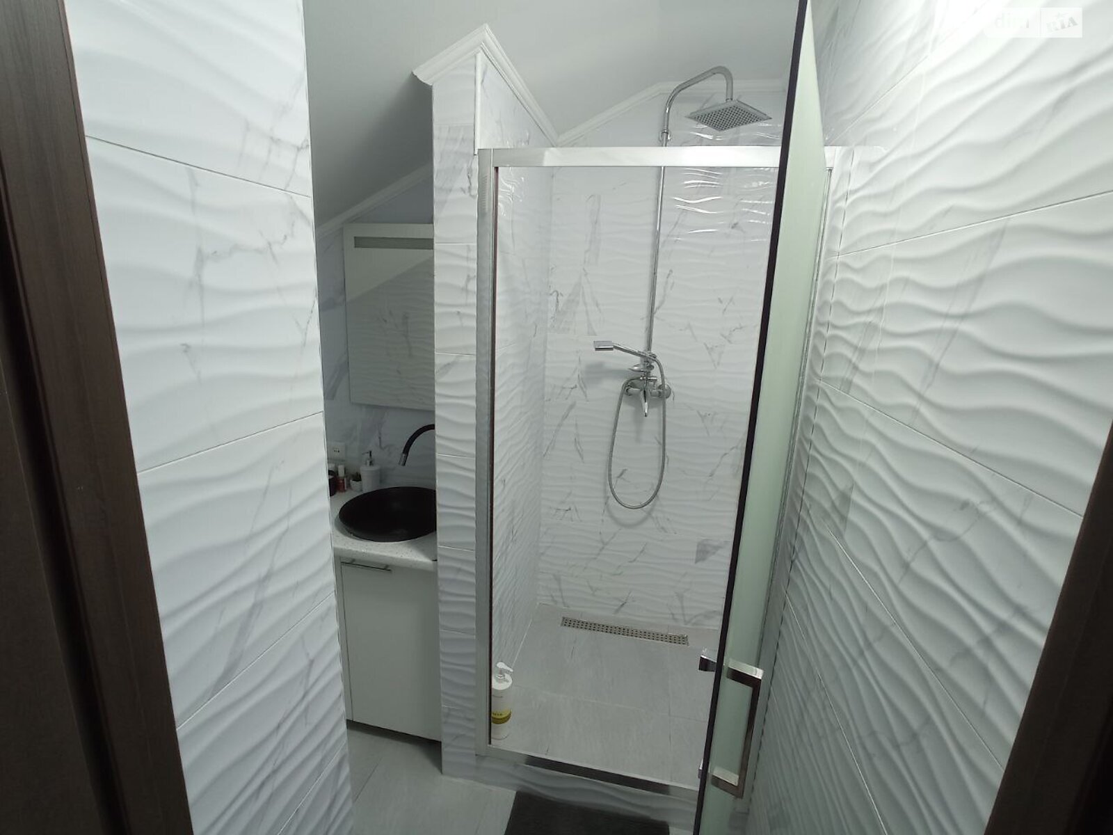двухэтажный дом с гаражом, 212.9 кв. м, кирпич. Продажа в Виннице район Старый город фото 1 двухэтажный дом с гаражом, 212.9 кв. м, кирпич. Продажа в Виннице район Старый город фото 1