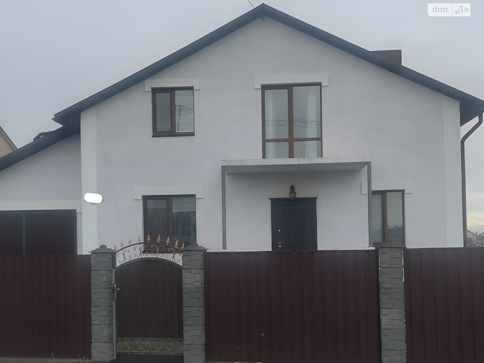 двухэтажный дом с гаражом, 212.9 кв. м, кирпич. Продажа в Виннице район Старый город фото 1 двухэтажный дом с гаражом, 212.9 кв. м, кирпич. Продажа в Виннице район Старый город фото 1