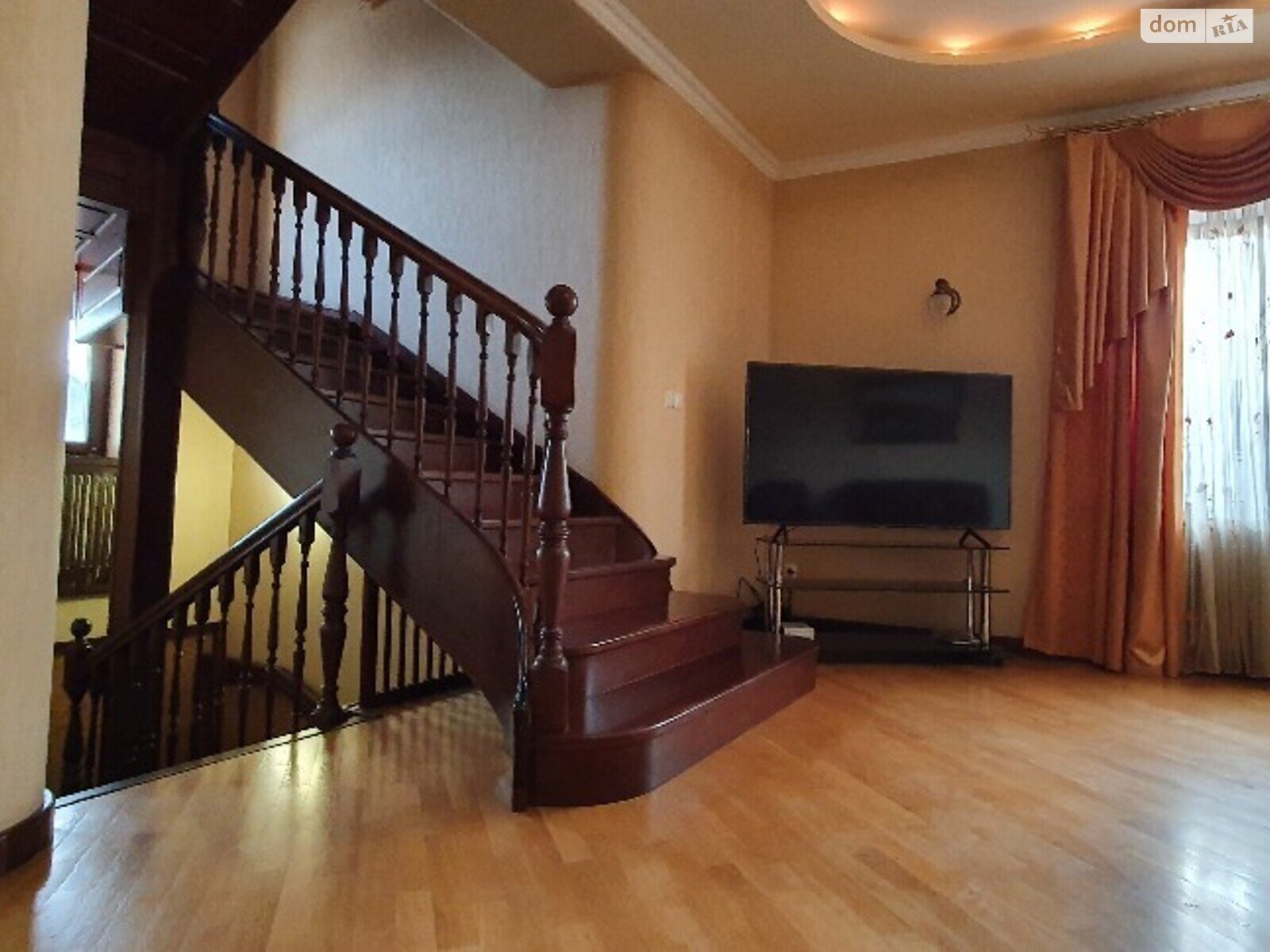 двухэтажный дом, 300 кв. м, кирпич. Продажа в Виннице фото 1 двухэтажный дом, 300 кв. м, кирпич. Продажа в Виннице фото 1