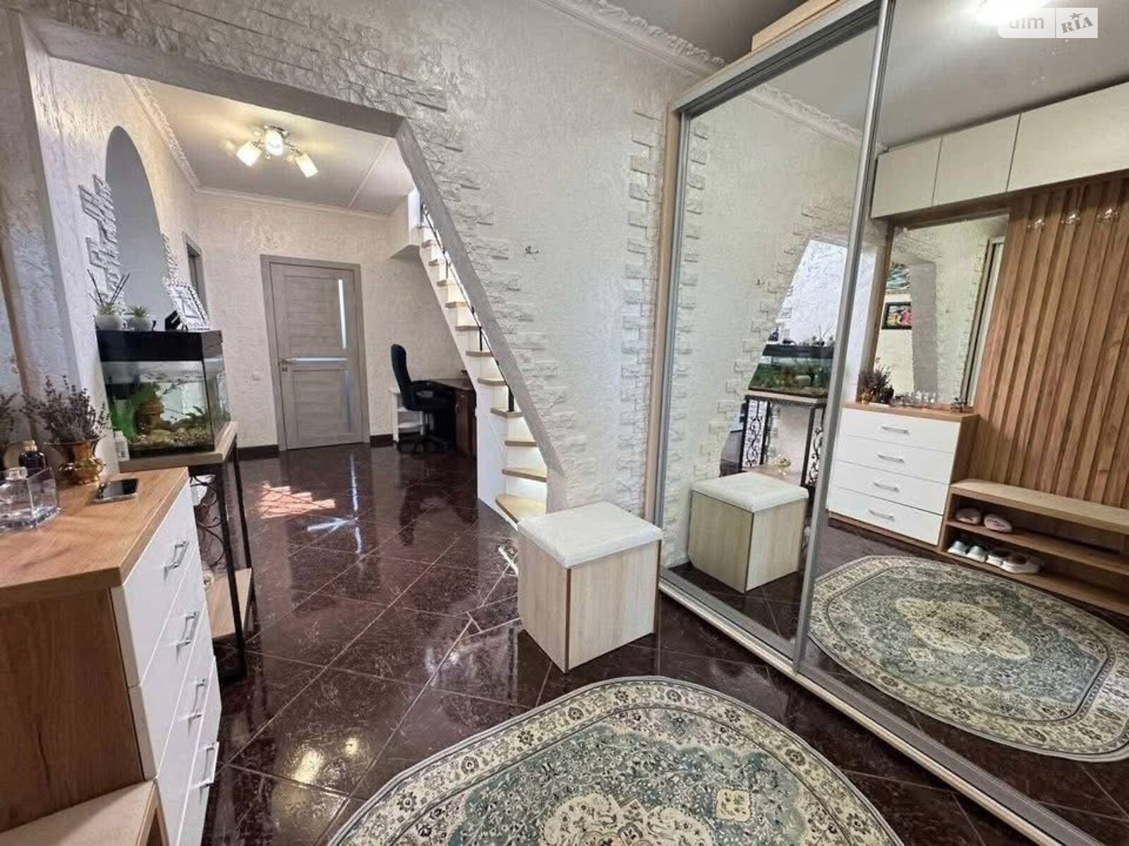 двухэтажный дом с ремонтом, 113.5 кв. м, кирпич. Продажа в Виннице район Центр фото 1 двухэтажный дом с ремонтом, 113.5 кв. м, кирпич. Продажа в Виннице район Центр фото 1