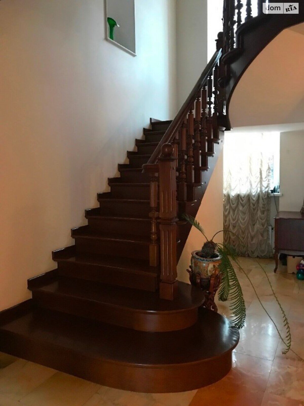 триповерховий будинок з опаленням, 387.3 кв. м, цегла. Продаж в Вінниці, район Центр фото 1 триповерховий будинок з опаленням, 387.3 кв. м, цегла. Продаж в Вінниці, район Центр фото 1