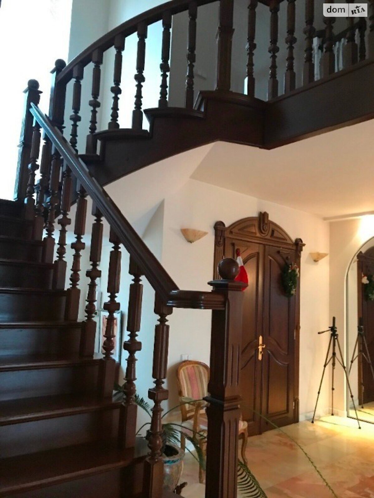 триповерховий будинок з опаленням, 387.3 кв. м, цегла. Продаж в Вінниці, район Центр фото 1 триповерховий будинок з опаленням, 387.3 кв. м, цегла. Продаж в Вінниці, район Центр фото 1