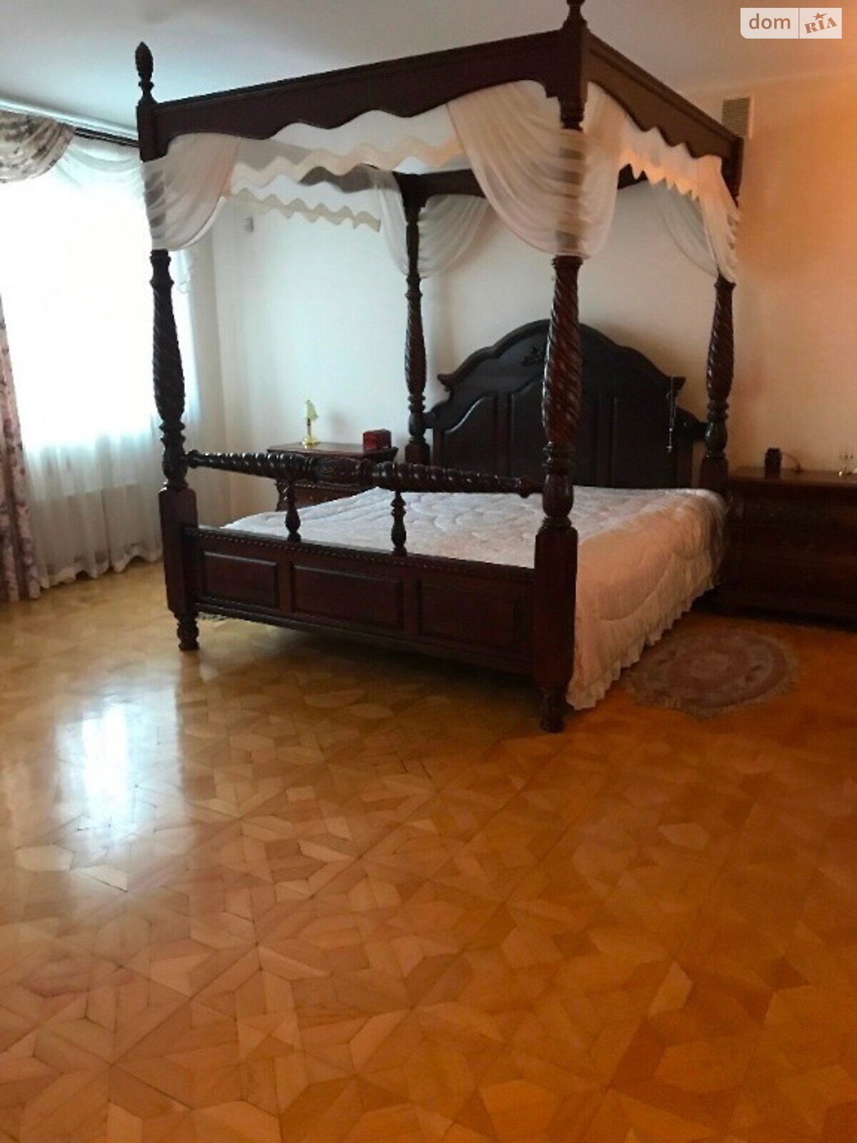 триповерховий будинок з опаленням, 387.3 кв. м, цегла. Продаж в Вінниці, район Центр фото 1 триповерховий будинок з опаленням, 387.3 кв. м, цегла. Продаж в Вінниці, район Центр фото 1
