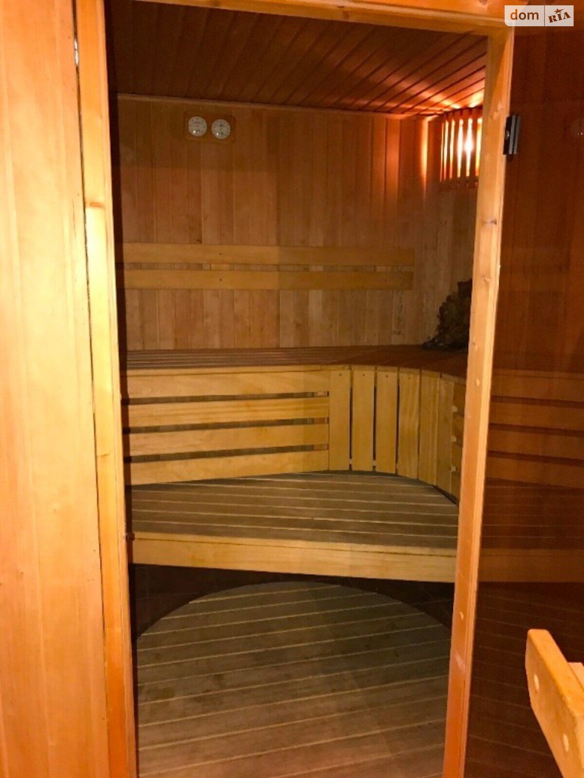триповерховий будинок з опаленням, 387.3 кв. м, цегла. Продаж в Вінниці, район Центр фото 1 триповерховий будинок з опаленням, 387.3 кв. м, цегла. Продаж в Вінниці, район Центр фото 1