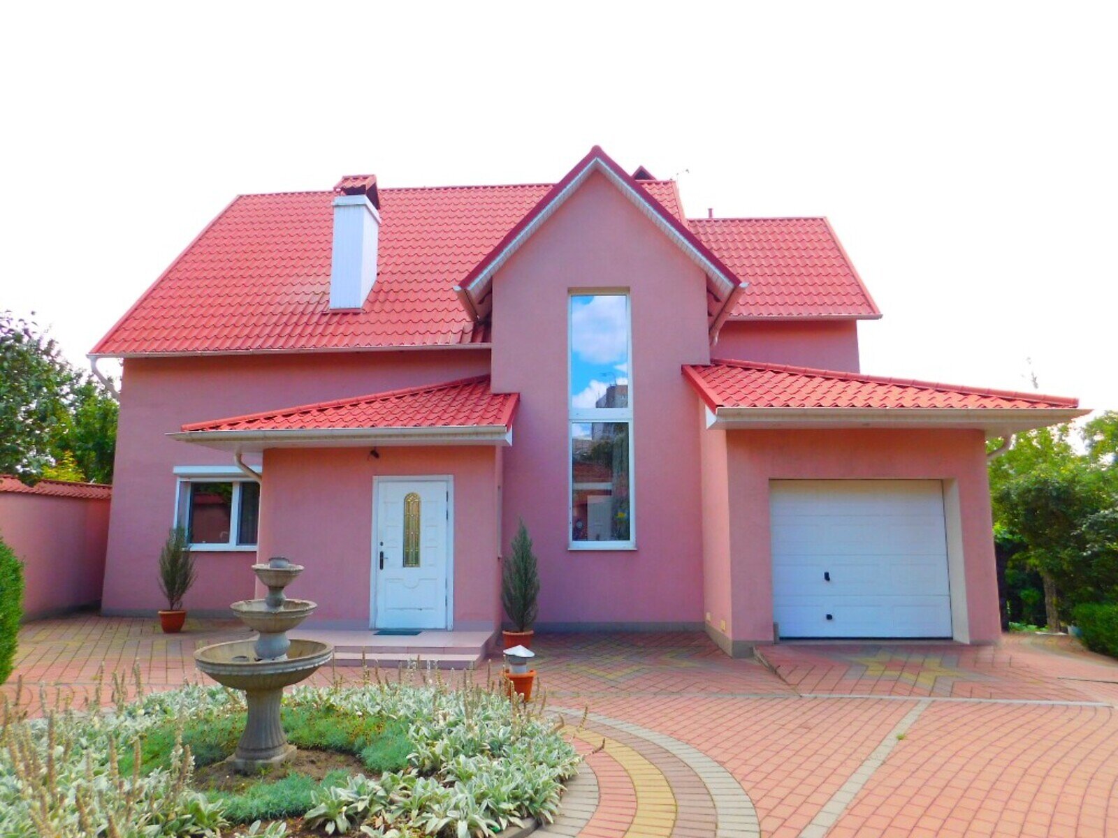 триповерховий будинок з опаленням, 387.3 кв. м, цегла. Продаж в Вінниці, район Центр фото 1 триповерховий будинок з опаленням, 387.3 кв. м, цегла. Продаж в Вінниці, район Центр фото 1