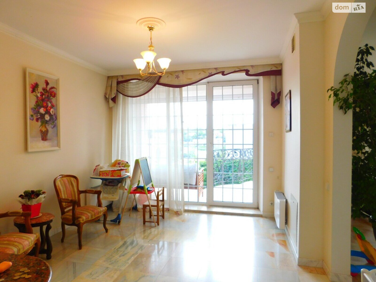 триповерховий будинок з опаленням, 387.3 кв. м, цегла. Продаж в Вінниці, район Центр фото 1 триповерховий будинок з опаленням, 387.3 кв. м, цегла. Продаж в Вінниці, район Центр фото 1