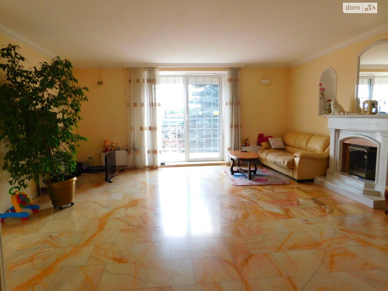 триповерховий будинок з опаленням, 387.3 кв. м, цегла. Продаж в Вінниці, район Центр фото 1 триповерховий будинок з опаленням, 387.3 кв. м, цегла. Продаж в Вінниці, район Центр фото 1