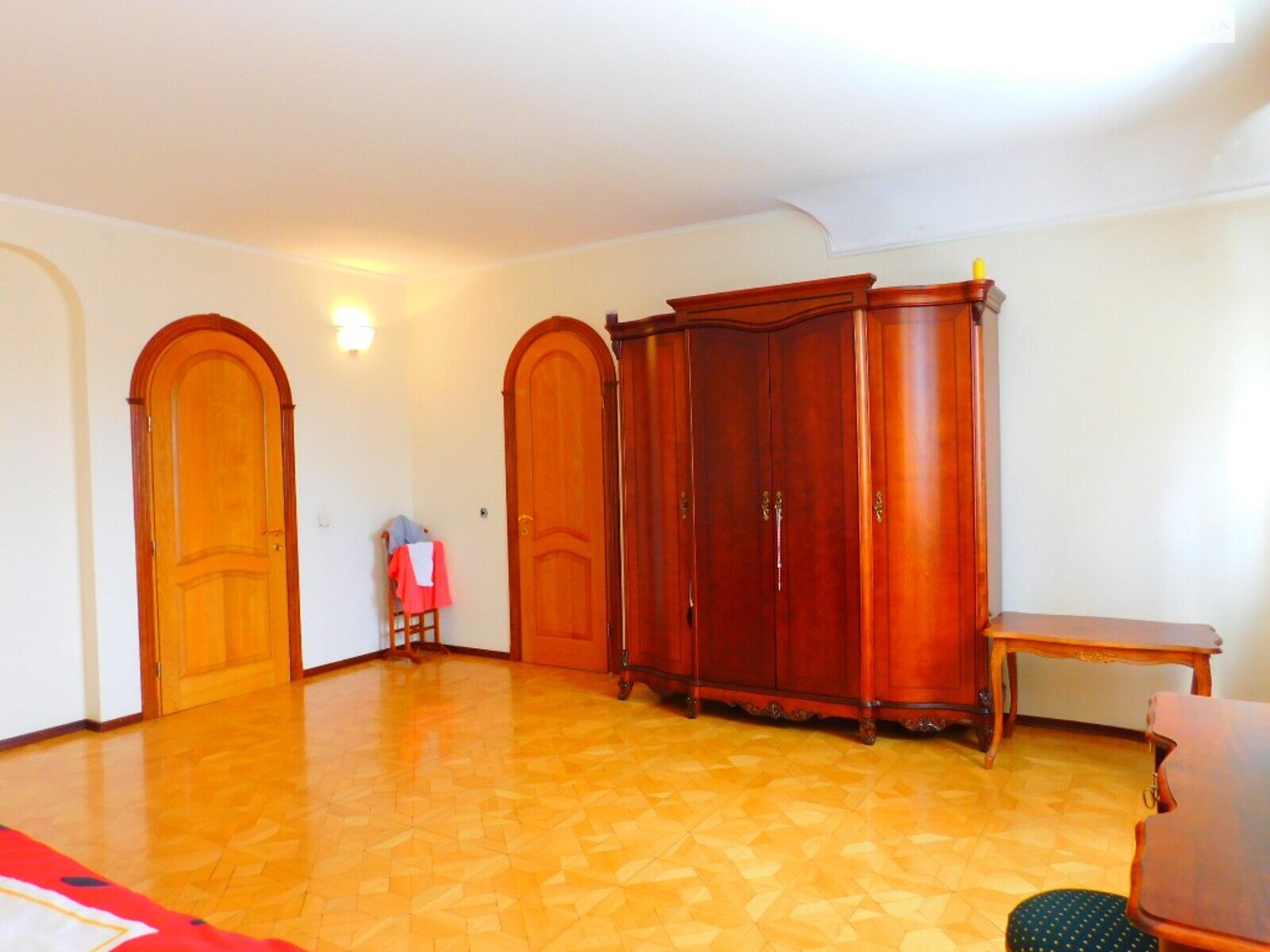 триповерховий будинок з опаленням, 387.3 кв. м, цегла. Продаж в Вінниці, район Центр фото 1 триповерховий будинок з опаленням, 387.3 кв. м, цегла. Продаж в Вінниці, район Центр фото 1