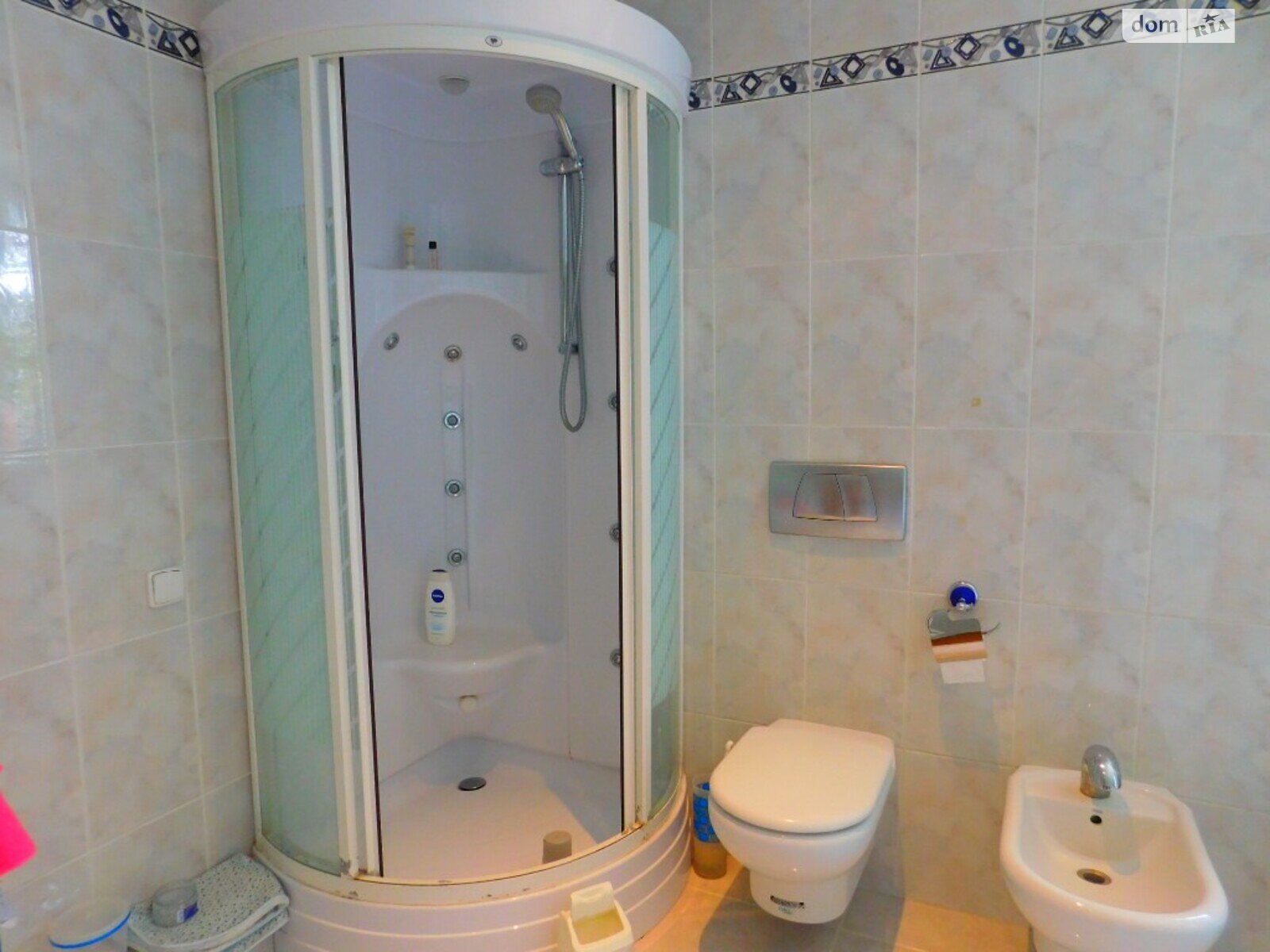 триповерховий будинок з опаленням, 387.3 кв. м, цегла. Продаж в Вінниці, район Центр фото 1 триповерховий будинок з опаленням, 387.3 кв. м, цегла. Продаж в Вінниці, район Центр фото 1