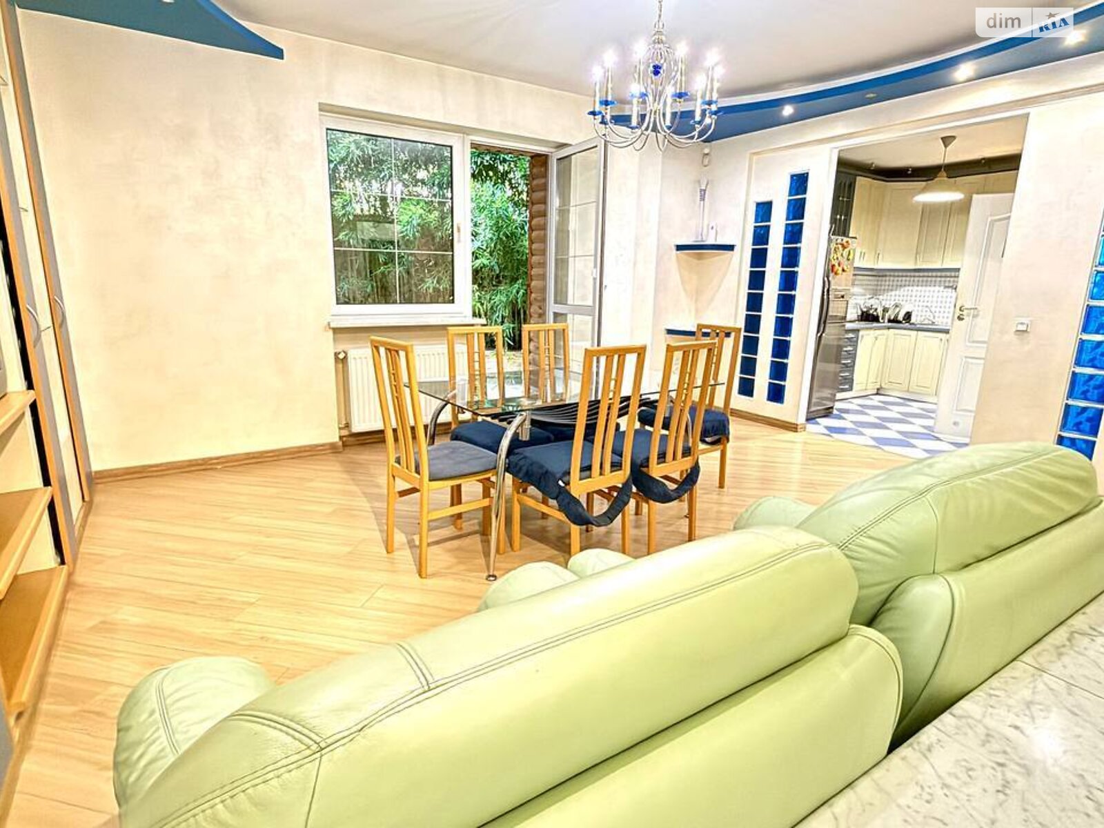 двоповерховий будинок з гаражем, 156 кв. м, цегла. Продаж в Вінниці, район Центр фото 1 двоповерховий будинок з гаражем, 156 кв. м, цегла. Продаж в Вінниці, район Центр фото 1