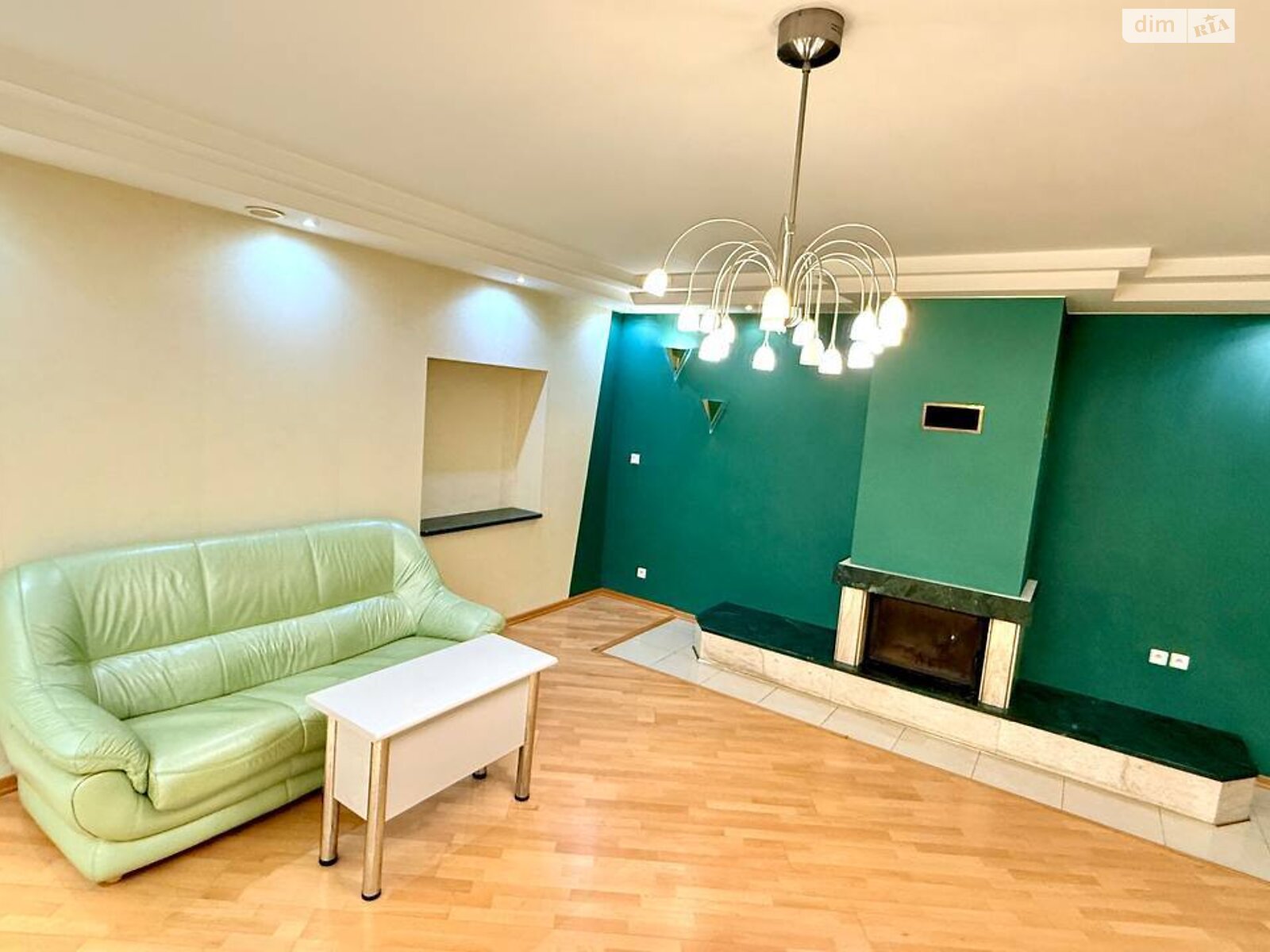 двоповерховий будинок з гаражем, 156 кв. м, цегла. Продаж в Вінниці, район Центр фото 1 двоповерховий будинок з гаражем, 156 кв. м, цегла. Продаж в Вінниці, район Центр фото 1
