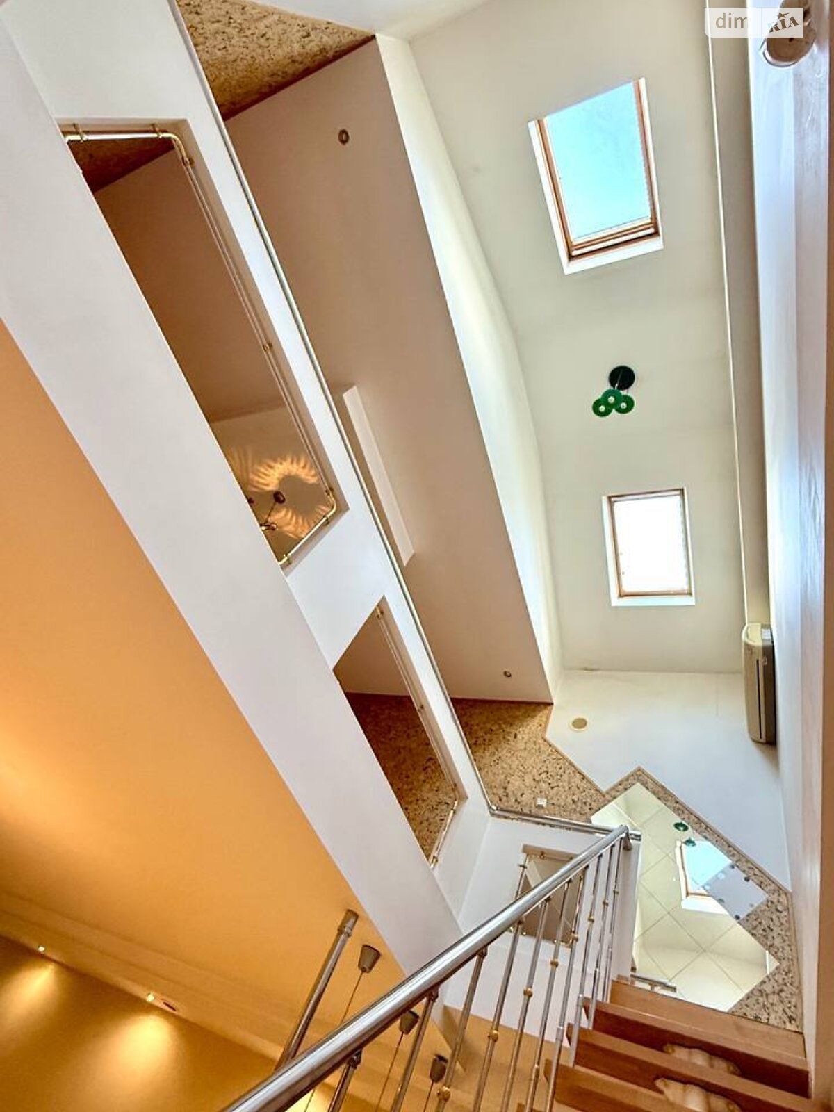 двоповерховий будинок з гаражем, 156 кв. м, цегла. Продаж в Вінниці, район Центр фото 1 двоповерховий будинок з гаражем, 156 кв. м, цегла. Продаж в Вінниці, район Центр фото 1