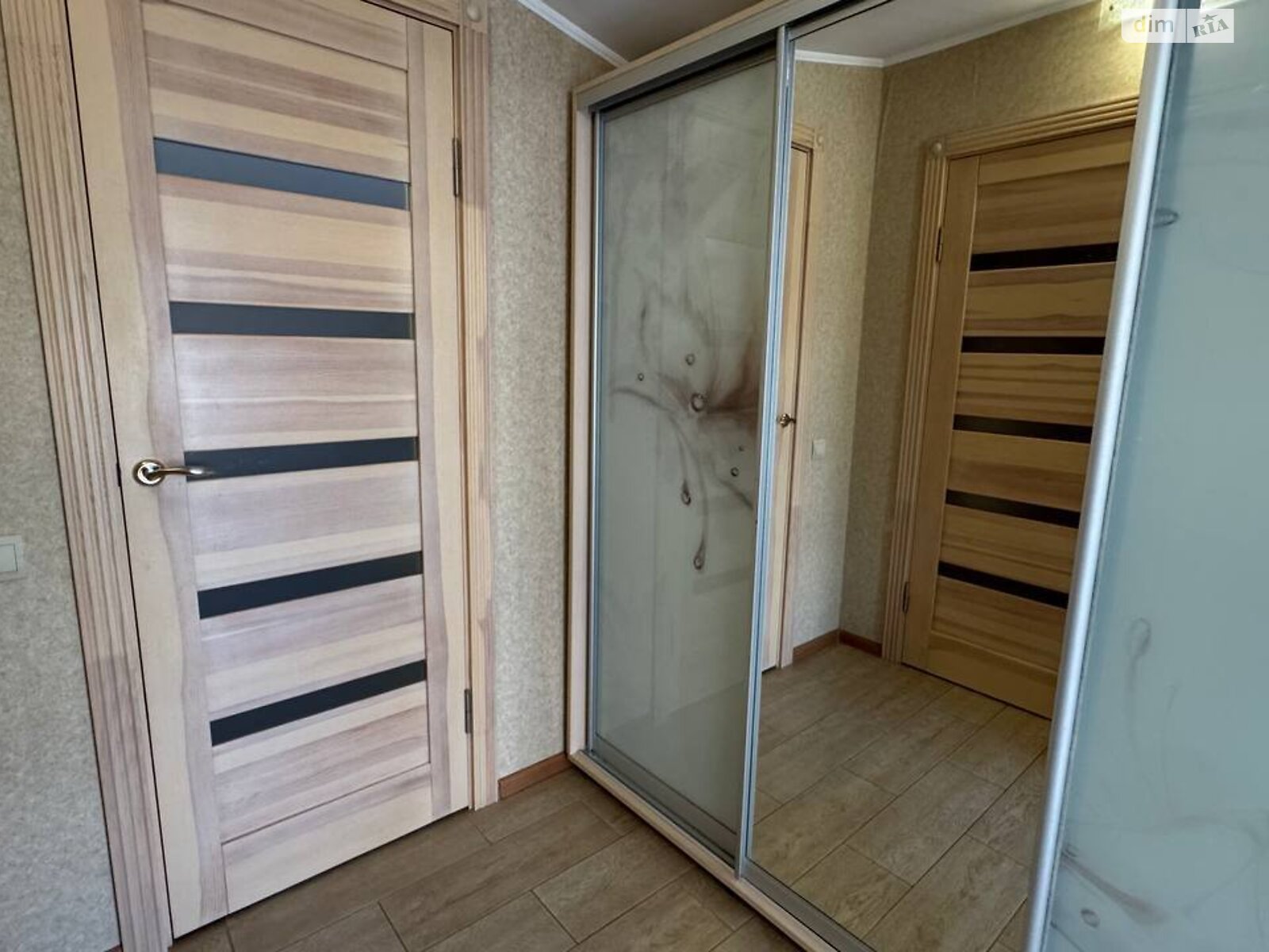двухэтажный дом с верандой, 118 кв. м, кирпич. Продажа в Виннице район Центр фото 1 двухэтажный дом с верандой, 118 кв. м, кирпич. Продажа в Виннице район Центр фото 1