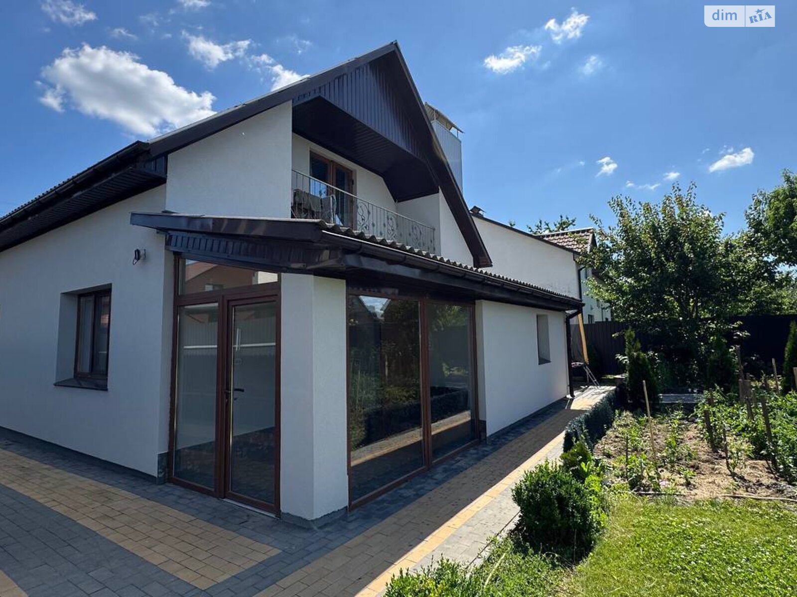 двухэтажный дом с верандой, 118 кв. м, кирпич. Продажа в Виннице район Центр фото 1 двухэтажный дом с верандой, 118 кв. м, кирпич. Продажа в Виннице район Центр фото 1