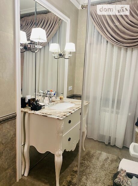двоповерховий будинок з каміном, 250 кв. м, цегла. Продаж в Вінниці, район Корея фото 1 двоповерховий будинок з каміном, 250 кв. м, цегла. Продаж в Вінниці, район Корея фото 1