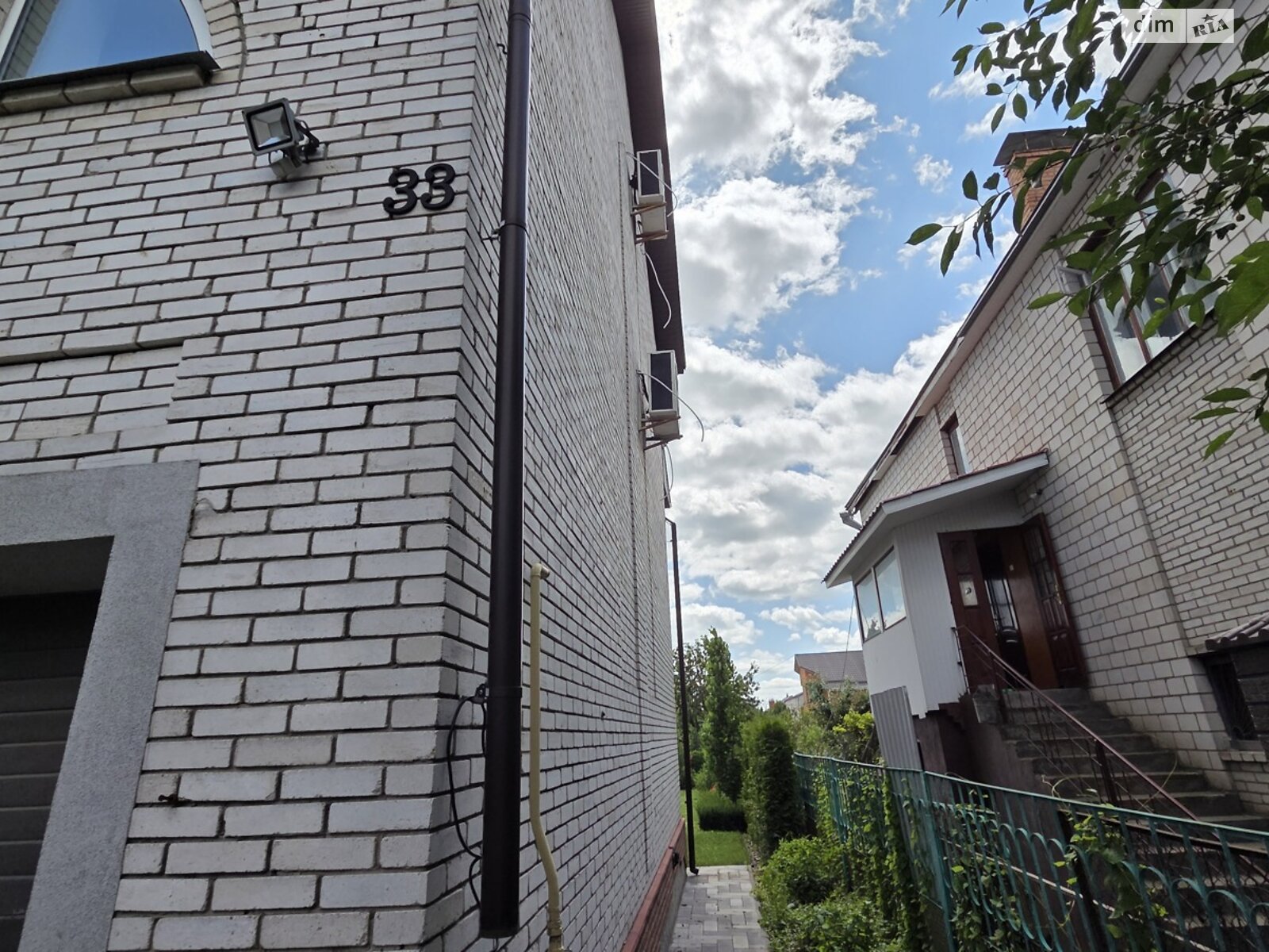 трехэтажный дом с верандой, 262 кв. м, кирпич. Продажа в Винницких Хуторах фото 1