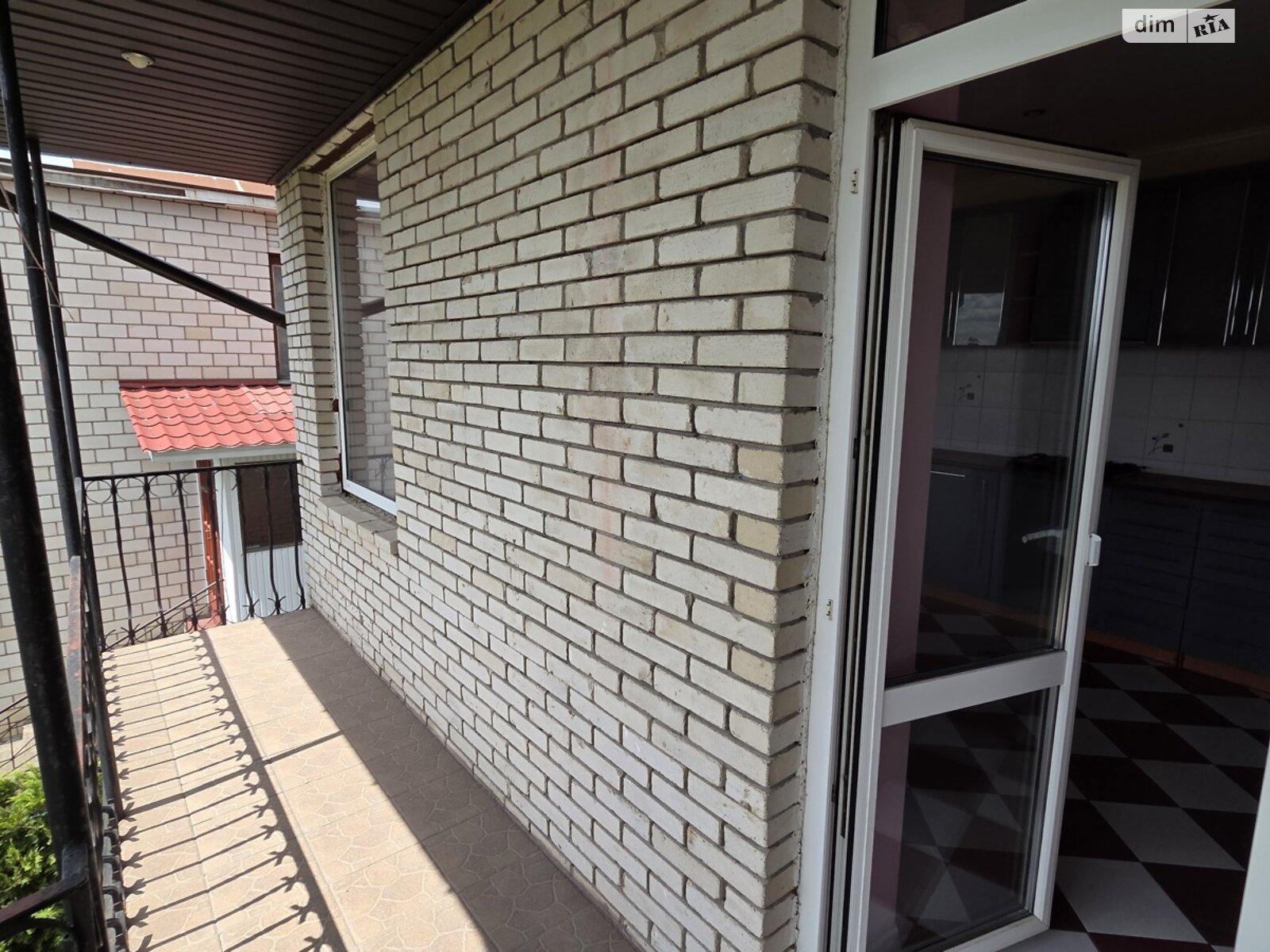трехэтажный дом с верандой, 262 кв. м, кирпич. Продажа в Винницких Хуторах фото 1