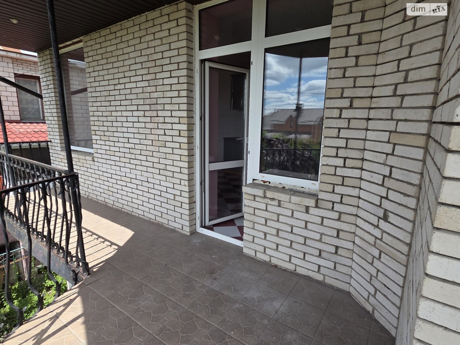 трехэтажный дом с верандой, 262 кв. м, кирпич. Продажа в Винницких Хуторах фото 1