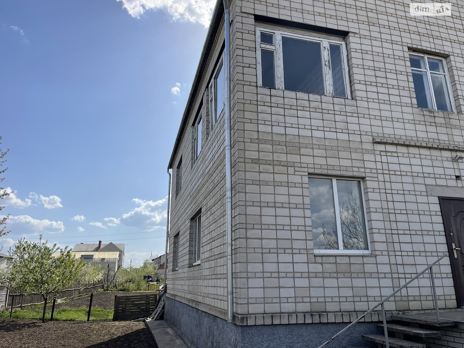двухэтажный дом с гаражом, 230 кв. м, кирпич. Продажа в Виннице район Тяжилов фото 1 двухэтажный дом с гаражом, 230 кв. м, кирпич. Продажа в Виннице район Тяжилов фото 1