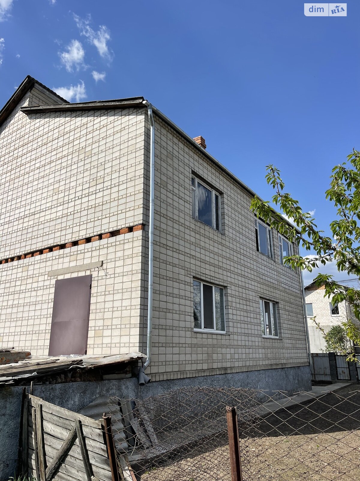 двухэтажный дом с гаражом, 230 кв. м, кирпич. Продажа в Виннице район Тяжилов фото 1 двухэтажный дом с гаражом, 230 кв. м, кирпич. Продажа в Виннице район Тяжилов фото 1