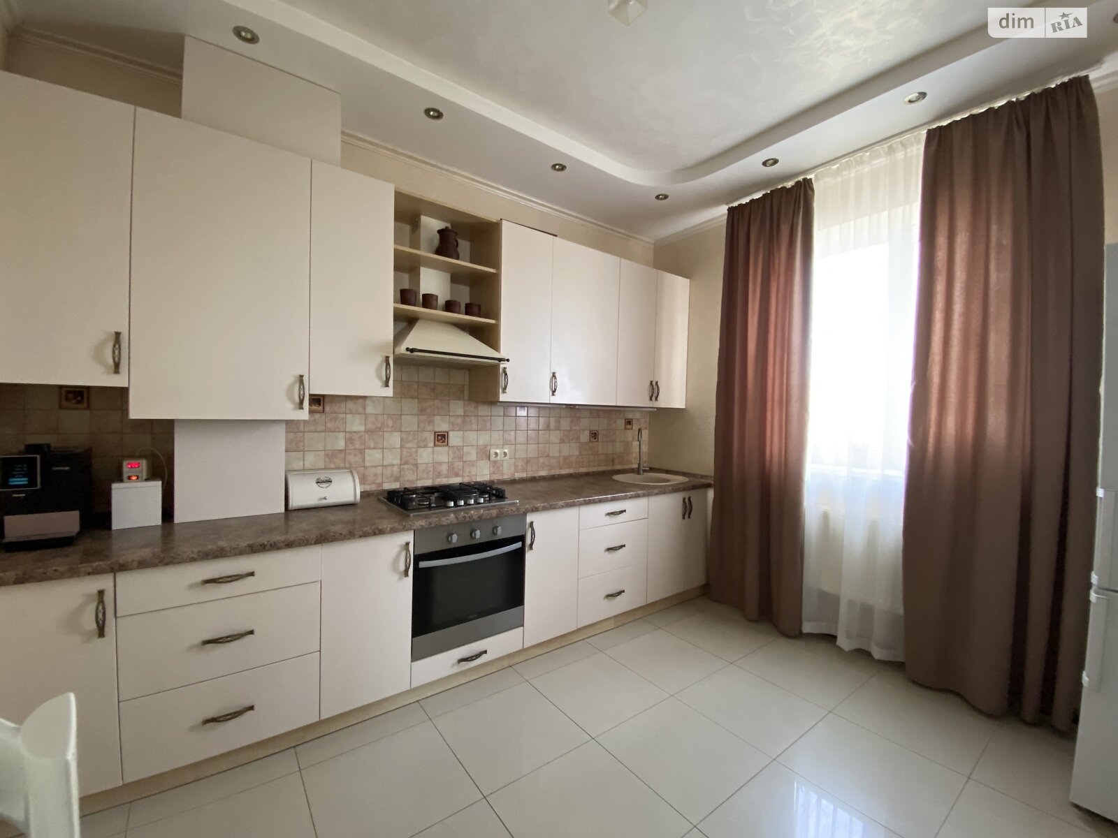двухэтажный дом, 215 кв. м, кирпич. Продажа в Виннице район Тяжилов фото 1 двухэтажный дом, 215 кв. м, кирпич. Продажа в Виннице район Тяжилов фото 1
