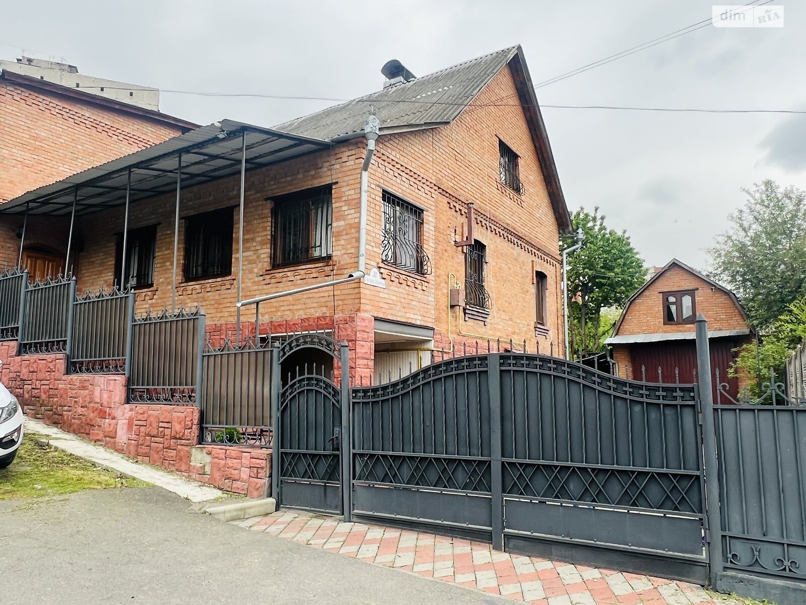 двухэтажный дом с верандой, 190 кв. м, кирпич. Продажа в Виннице район Урожай фото 1 двухэтажный дом с верандой, 190 кв. м, кирпич. Продажа в Виннице район Урожай фото 1