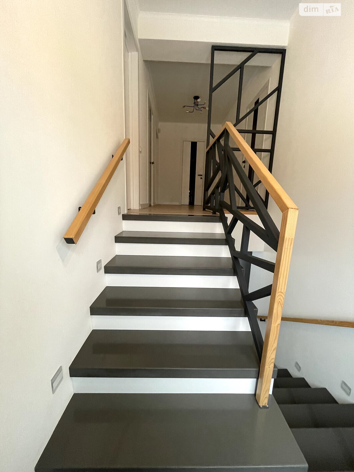 двоповерховий будинок з гаражем, 328 кв. м, цегла. Продаж в Вінниці, район Вишенька фото 1 двоповерховий будинок з гаражем, 328 кв. м, цегла. Продаж в Вінниці, район Вишенька фото 1