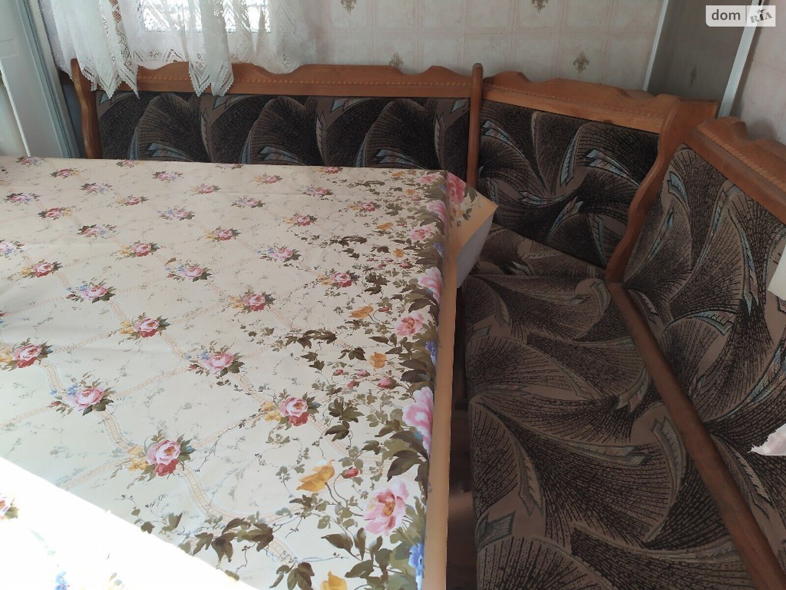 трехэтажный дом веранда, 330 кв. м, кирпич. Продажа в Вороновице фото 1