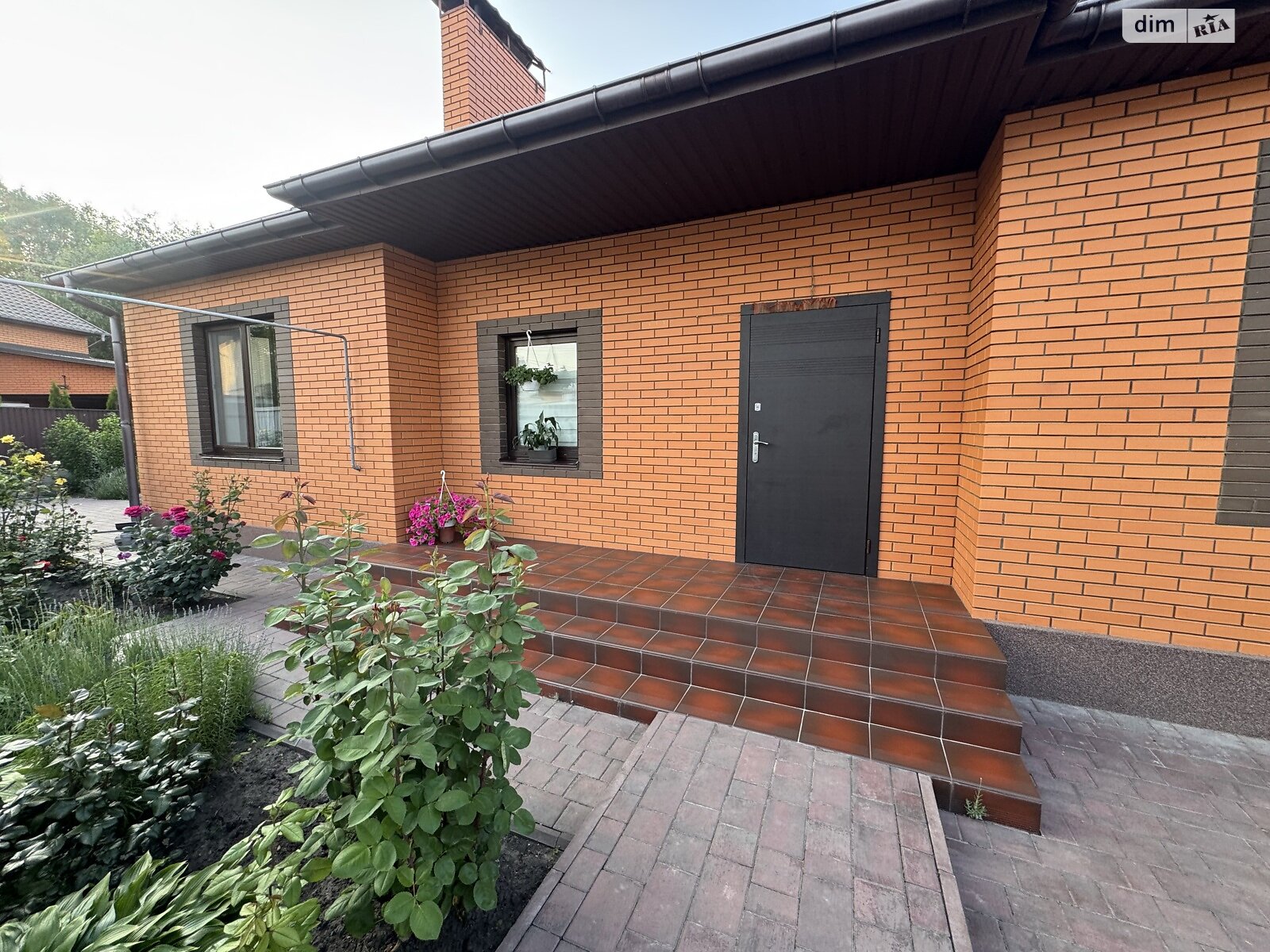 одноэтажный дом с гаражом, 125 кв. м, кирпич. Продажа в Виннице район Замостье фото 1 одноэтажный дом с гаражом, 125 кв. м, кирпич. Продажа в Виннице район Замостье фото 1
