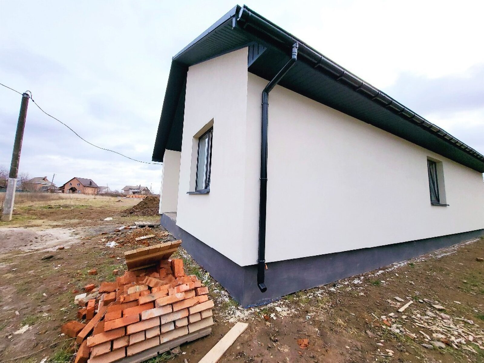 одноэтажный дом с отоплением, 95 кв. м, кирпич. Продажа в Винницких Хуторах фото 1 одноэтажный дом с отоплением, 95 кв. м, кирпич. Продажа в Винницких Хуторах фото 1