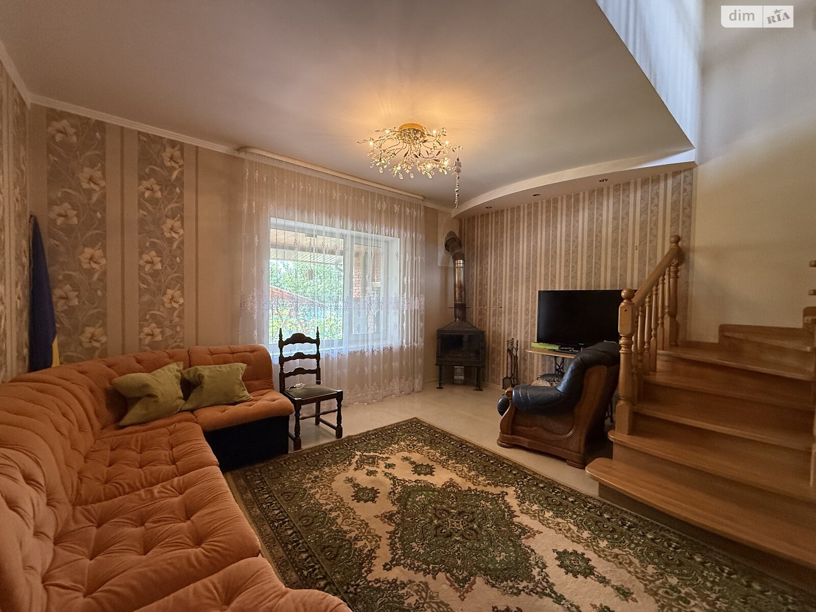 двухэтажный дом с гаражом, 250 кв. м, кирпич. Продажа в Винницких Хуторах фото 1
