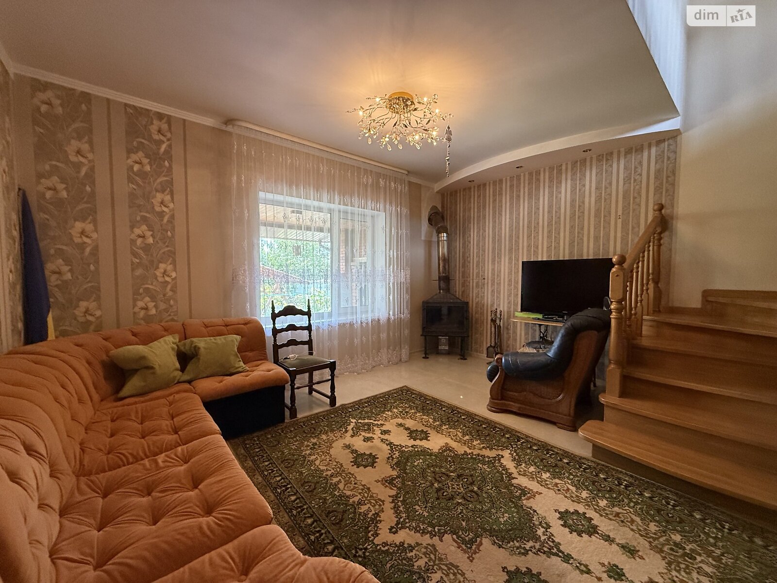 двухэтажный дом с гаражом, 250 кв. м, кирпич. Продажа в Винницких Хуторах фото 1