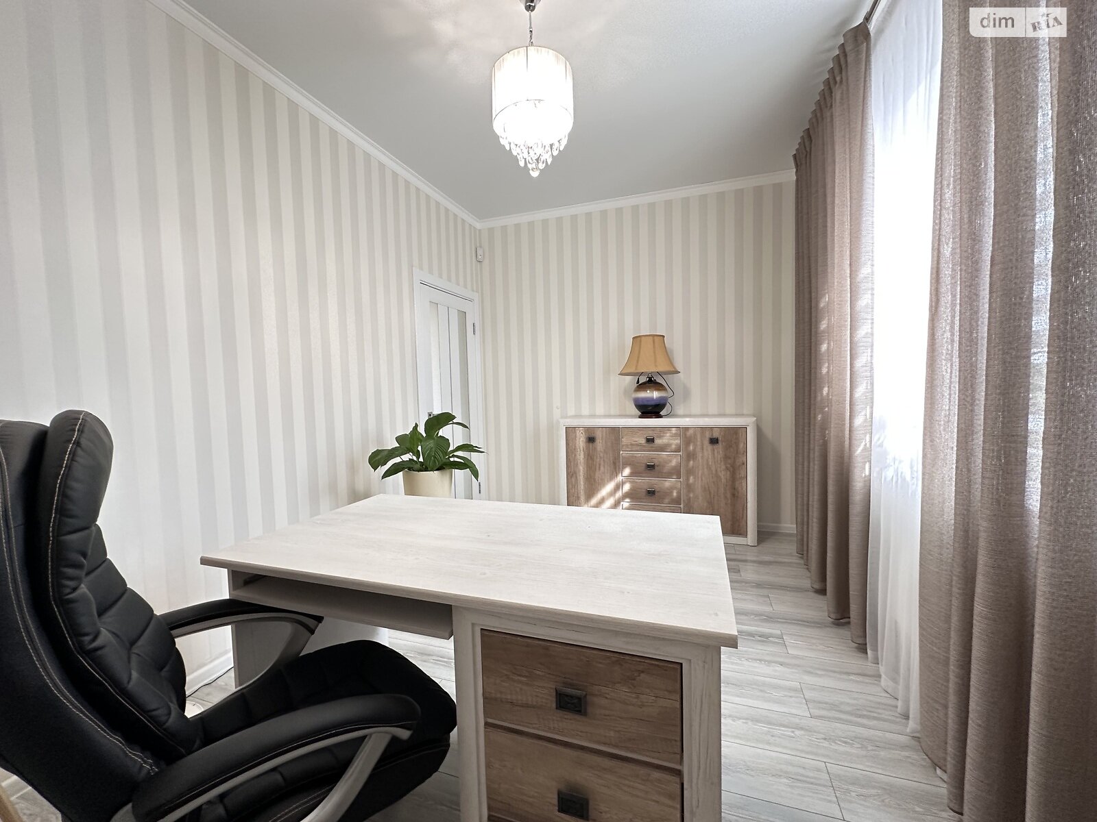 двоповерховий будинок з опаленням, 134 кв. м, цегла. Продаж в Вінницьких Хуторах фото 1 двоповерховий будинок з опаленням, 134 кв. м, цегла. Продаж в Вінницьких Хуторах фото 1