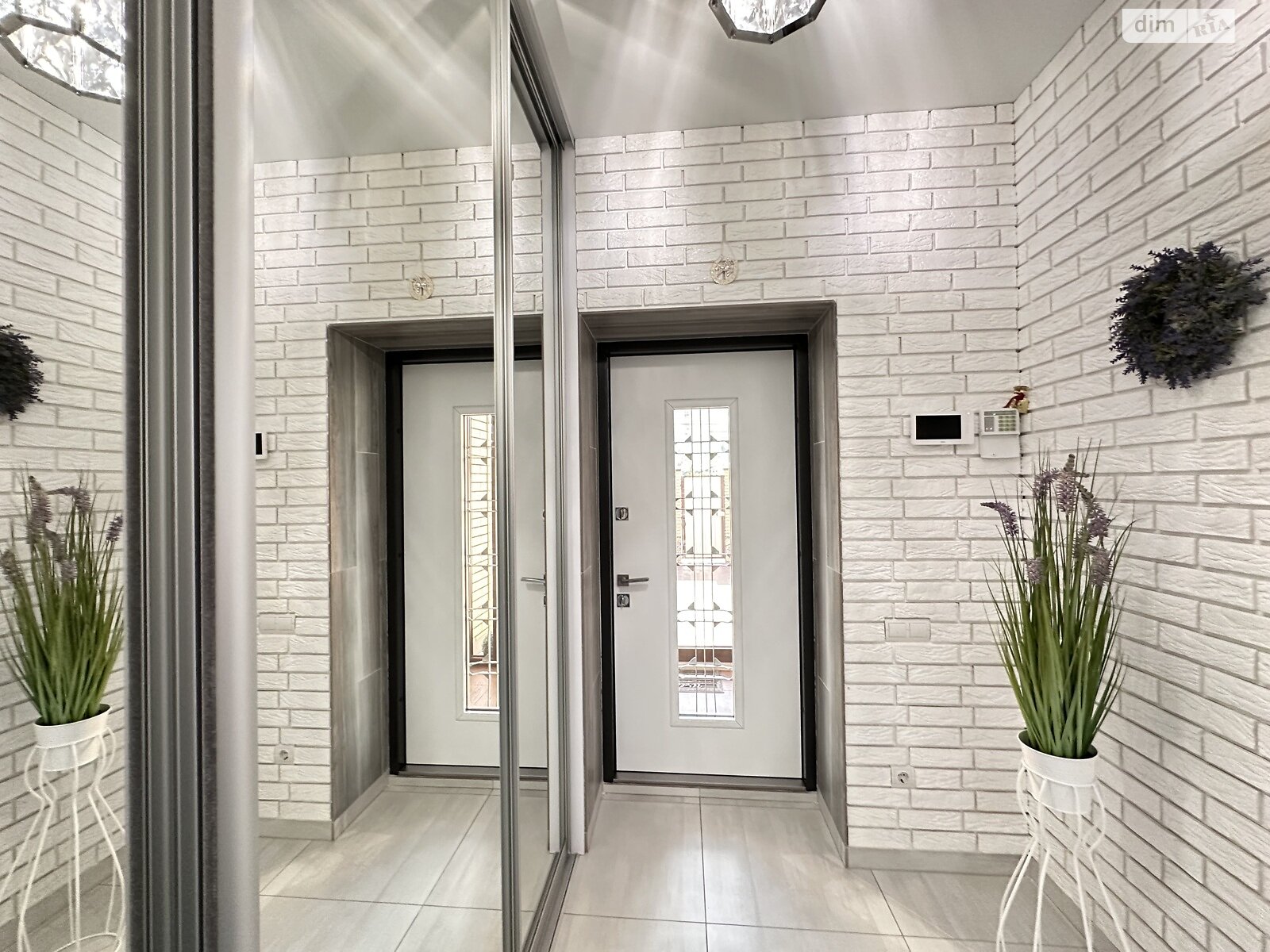 двоповерховий будинок з опаленням, 134 кв. м, цегла. Продаж в Вінницьких Хуторах фото 1 двоповерховий будинок з опаленням, 134 кв. м, цегла. Продаж в Вінницьких Хуторах фото 1