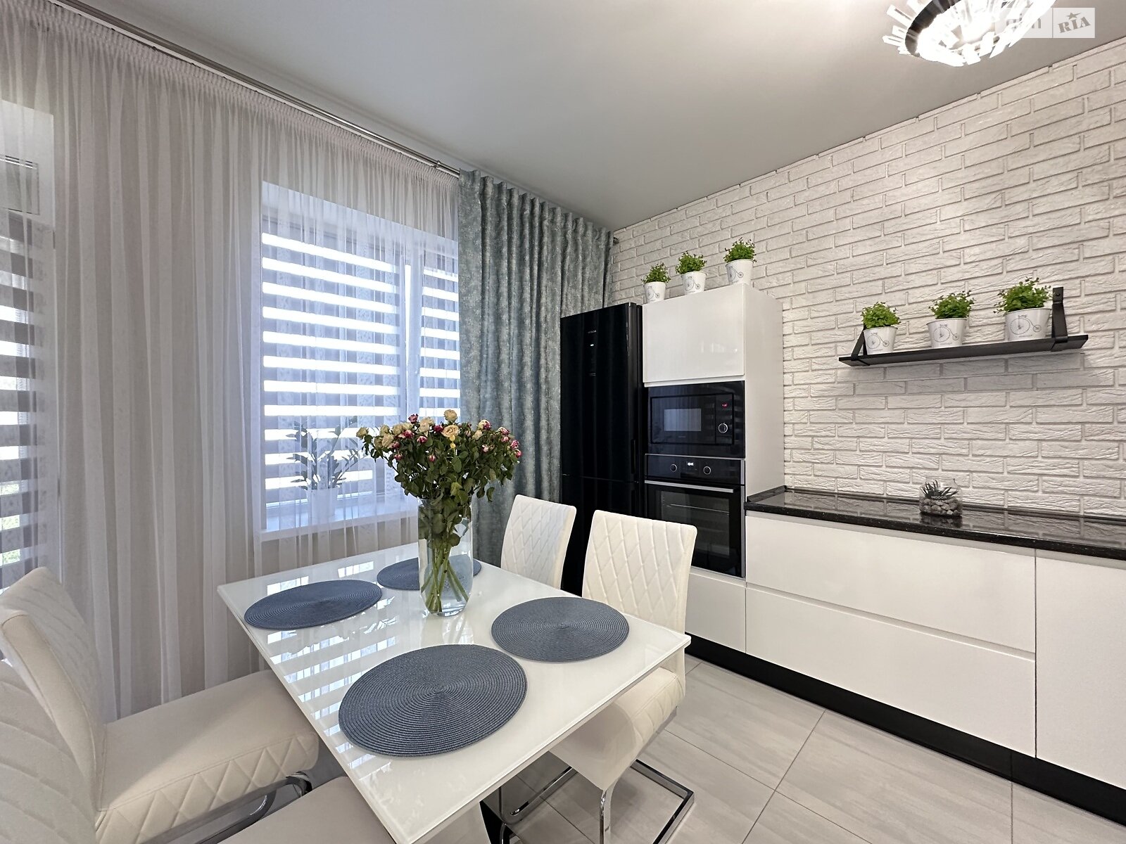 двоповерховий будинок з опаленням, 134 кв. м, цегла. Продаж в Вінницьких Хуторах фото 1 двоповерховий будинок з опаленням, 134 кв. м, цегла. Продаж в Вінницьких Хуторах фото 1
