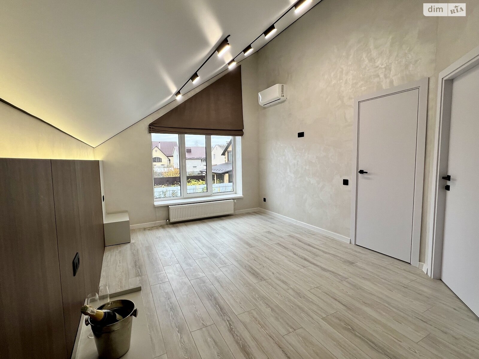 двухэтажный дом, 140 кв. м, кирпич. Продажа в Винницких Хуторах фото 1