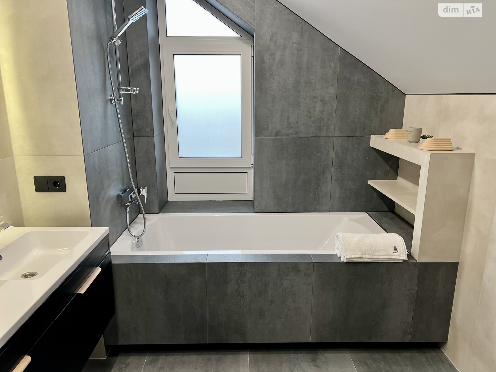 двухэтажный дом, 140 кв. м, кирпич. Продажа в Винницких Хуторах фото 1